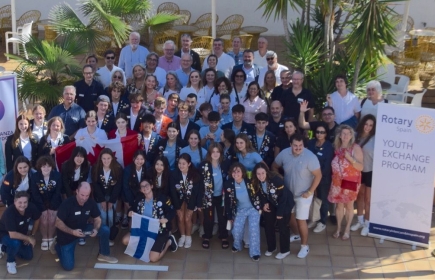 Todos los participantes del encuentro en Santa Susana: Inbounds, rebounds, Yeos y equipo del comité de juventud.